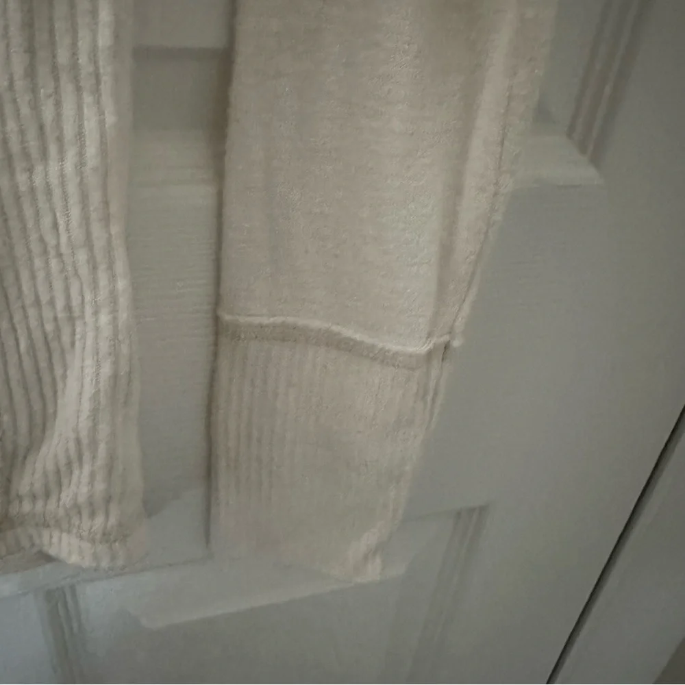 Abercrombie & Fitch white long